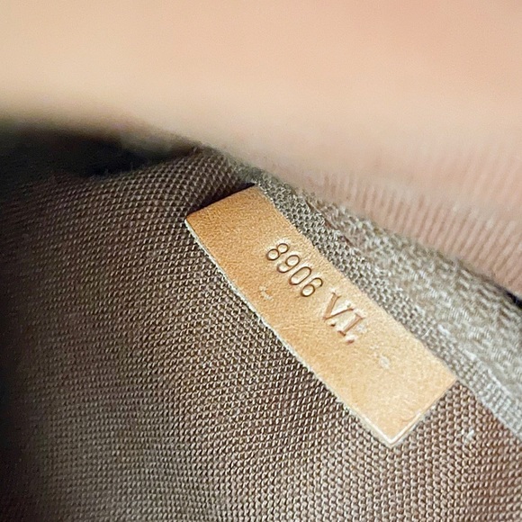 SOLD ✅ 🎀HOST PICK x 3 🎀 Louis Vuitton Saumur GM (35) - Picture 15 of 16